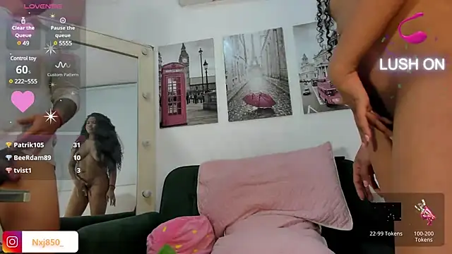 HOTBLACKANDWHITE2 online show from December 2024 01:10:02 AM