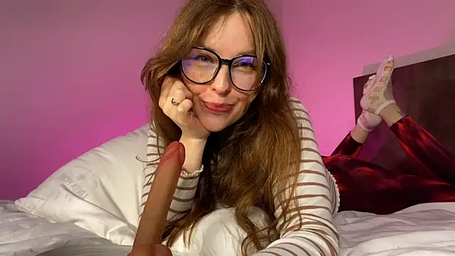 Snapshot of Pi-x-ie chatting on April 2026 08:46:02 PM Pi-x-ie online show from April 2026 08:46:02 PM