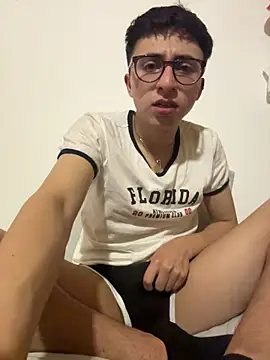 CamiRojas boy online show from March 2026 03:44:02 AM