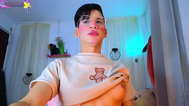 Snapshot of Ariel_Femboy_ chatting on March 2026 03:35:02 AM Ariel Femboy online show from March 2026 03:35:02 AM