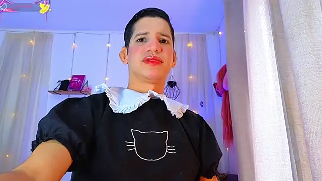 Snapshot of Ariel_Femboy_ chatting on April 2026 07:00:01 PM Ariel Femboy online show from April 2026 07:00:01 PM