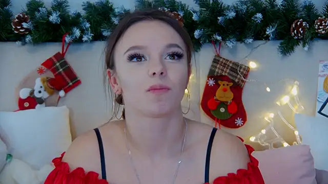 Snapshot of ElisabethDavis chatting on December 2024 11:17:02 PM ElisabethDavis online show from December 2024 11:17:02 PM