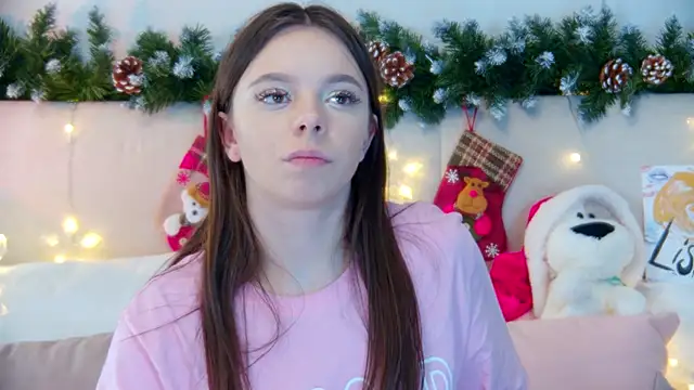 Snapshot of ElisabethDavis chatting on January 2025 11:29:01 PM ElisabethDavis online show from January 2025 11:29:01 PM