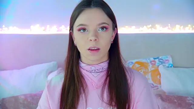 Snapshot of ElisabethDavis chatting on January 2025 03:19:01 PM ElisabethDavis online show from January 2025 03:19:01 PM