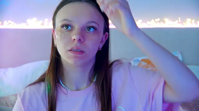 Snapshot of ElisabethDavis chatting on January 2025 12:28:01 AM ElisabethDavis online show from January 2025 12:28:01 AM