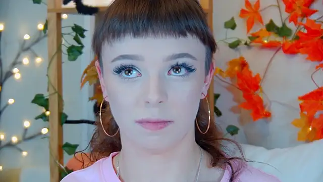 Snapshot of ElisabethDavis chatting on October 2025 05:00:01 PM ElisabethDavis online show from October 2025 05:00:01 PM