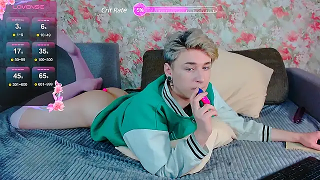 Snapshot of _YummyTony_ chatting on January 2025 04:57:01 PM YummyTony online show from January 2025 04:57:01 PM