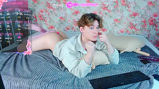 Snapshot of _YummyTony_ chatting on March 2025 02:23:01 PM YummyTony online show from March 2025 02:23:01 PM