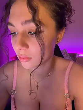 Snapshot of Your_insomniya chatting on April 2026 10:23:02 PM Your insomniya online show from April 2026 10:23:02 PM