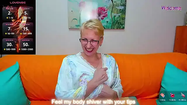 iamyourdream89 online show from July 2026 10:57:02 AM