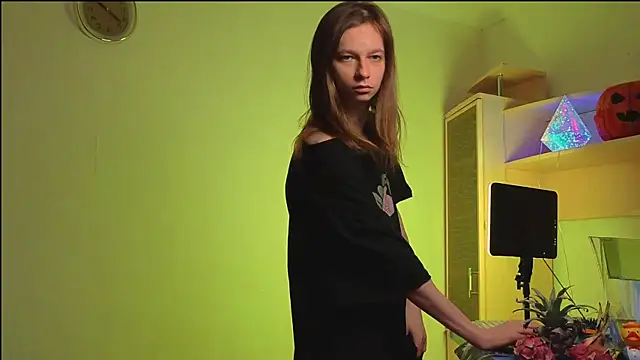 Frank Fraer online show from April 2026 09:15:01 PM