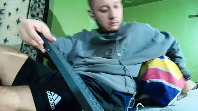 Snapshot of sweet_cock28 chatting on December 2024 03:11:02 PM sweet cock28 online show from December 2024 03:11:02 PM