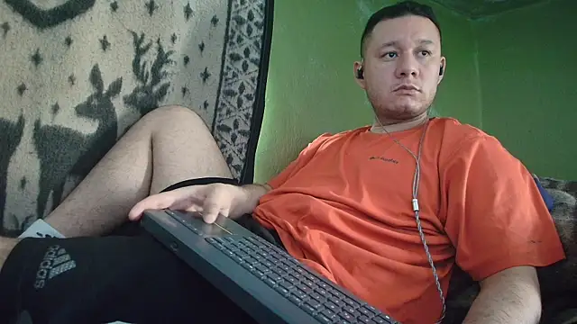 sweet cock28 online show from May 2026 03:17:01 PM