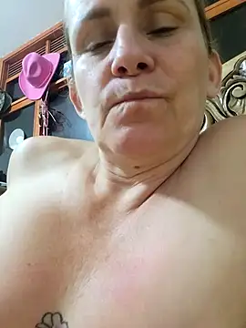 Snapshot of SeductionSilera chatting on January 2026 05:33:02 AM SeductionSilera online show from January 2026 05:33:02 AM