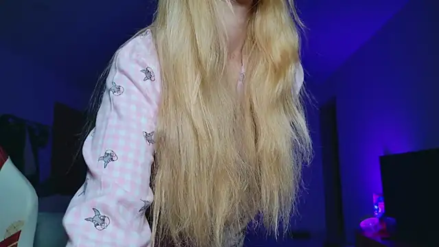 Snapshot of Cassycum chatting on October 2025 07:11:01 PM Cassycum online show from October 2025 07:11:01 PM