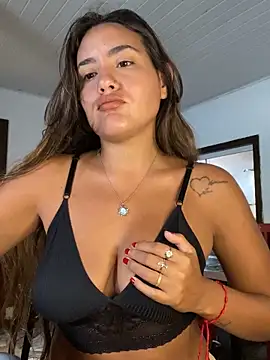 fenixgre online show from October 2025 05:35:02 PM