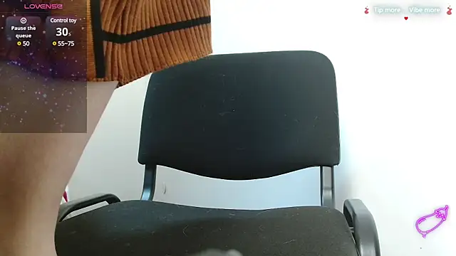 Snapshot of Beka_James chatting on February 2025 02:59:02 PM Beka James online show from February 2025 02:59:02 PM