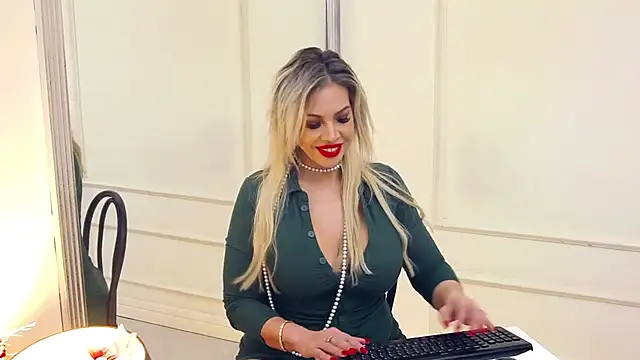 SashaAllford online show from December 2024 03:44:01 AM