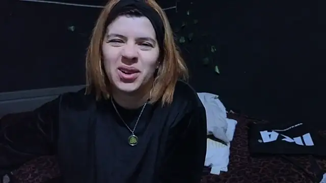 Snapshot of Carlafoxxx chatting on November 2025 12:55:01 PM Carlafoxxx online show from November 2025 12:55:01 PM