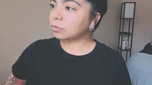 kimmiakiss22 online show from March 2025 08:21:01 PM