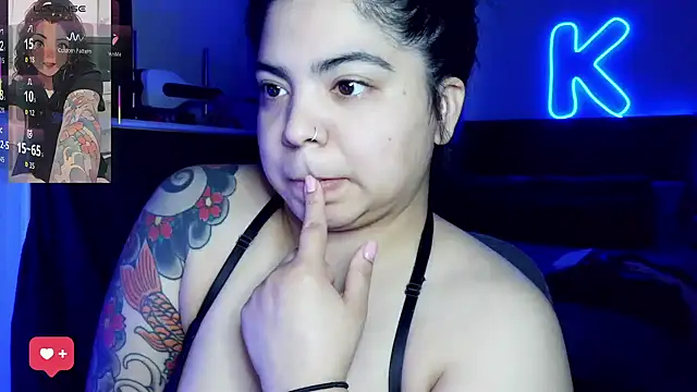 Snapshot of kimmiakiss22 chatting on April 2026 10:33:02 PM kimmiakiss22 online show from April 2026 10:33:02 PM