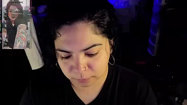kimmiakiss22 online show from May 2026 03:23:02 AM