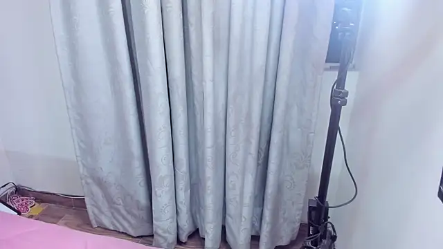 xhinata hyugax online show from October 2025 11:46:02 PM