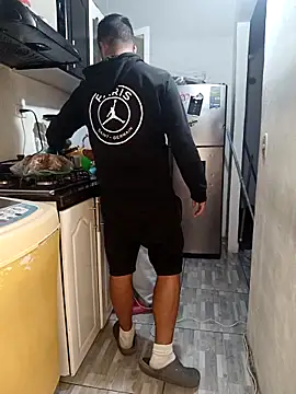 catire2323 online show from February 2026 12:15:02 AM