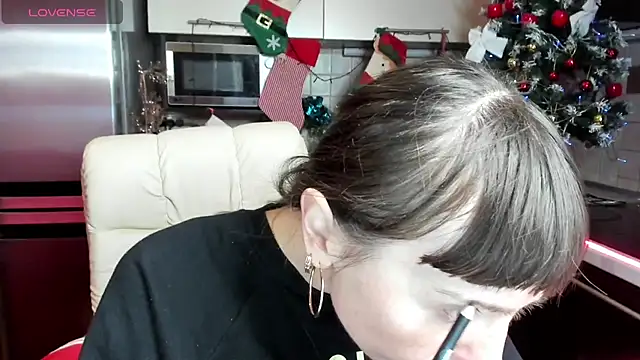 TayanaJons online show from December 2024 10:54:01 AM