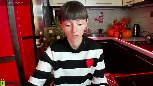 TayanaJons online show from October 2025 06:57:01 AM