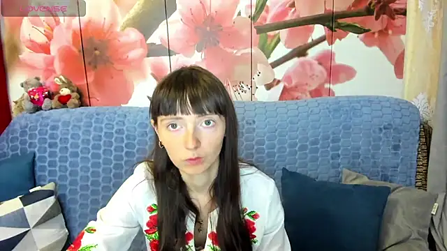 TayanaJons online show from May 2026 07:04:02 AM