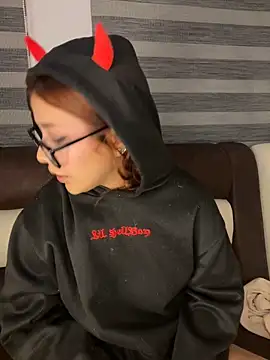 crystal bunny7 online show from March 2025 06:59:02 AM