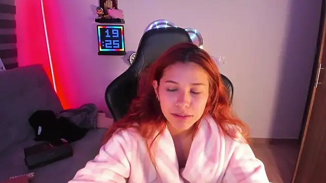 crystal bunny7 online show from October 2025 12:25:01 AM