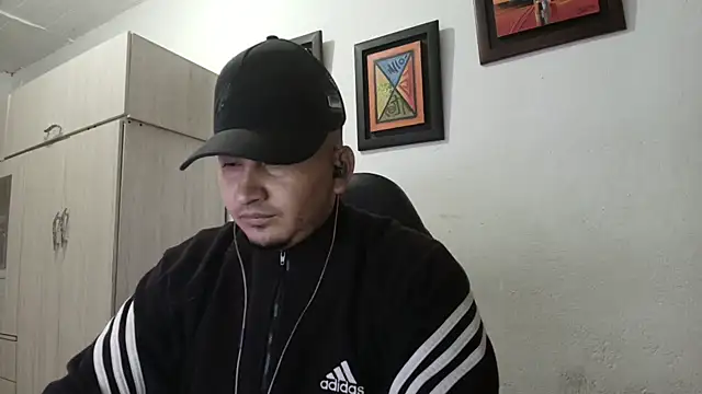 Snapshot of myke_andrade chatting on September 2025 05:00:02 AM myke andrade online show from September 2025 05:00:02 AM