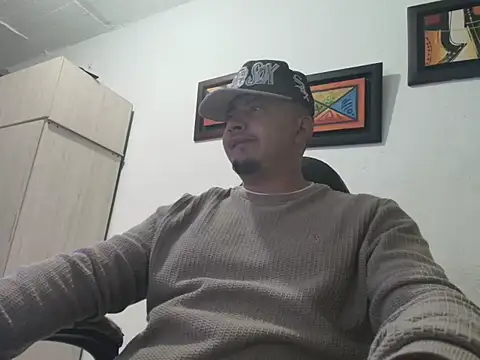 Snapshot of myke_andrade chatting on October 2025 02:48:02 AM myke andrade online show from October 2025 02:48:02 AM