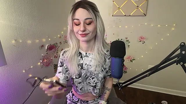 Starr1123 online show from February 2026 09:15:02 PM