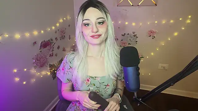 Starr1123 online show from March 2026 03:45:02 AM