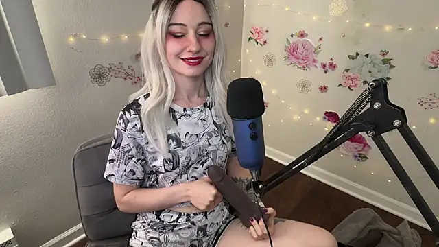 Starr1123 online show from July 2026 08:52:02 PM
