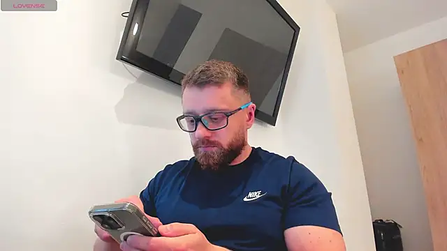 Findom guy online show from February 2026 11:34:02 PM