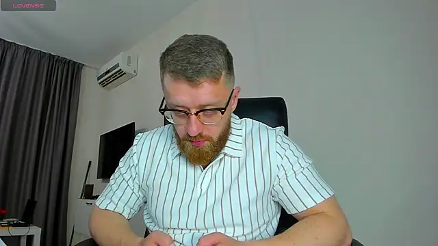 Findom guy online show from March 2026 03:01:01 PM