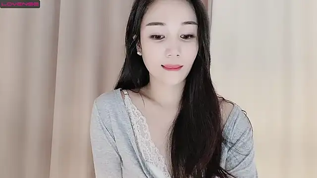 Snapshot of MIa59 chatting on December 2024 08:39:02 AM MIa59 online show from December 2024 08:39:02 AM