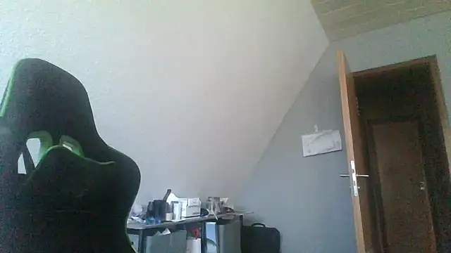 Golffahrer1982 online show from December 2025 10:00:01 AM