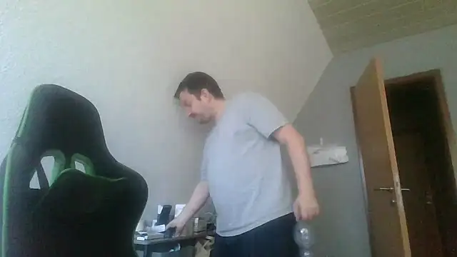 Golffahrer1982 online show from January 2026 12:10:02 PM