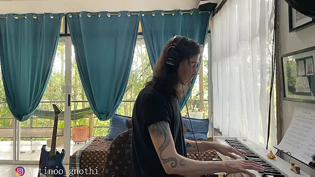 Antinoo Gnothi online show from December 2024 07:47:01 PM