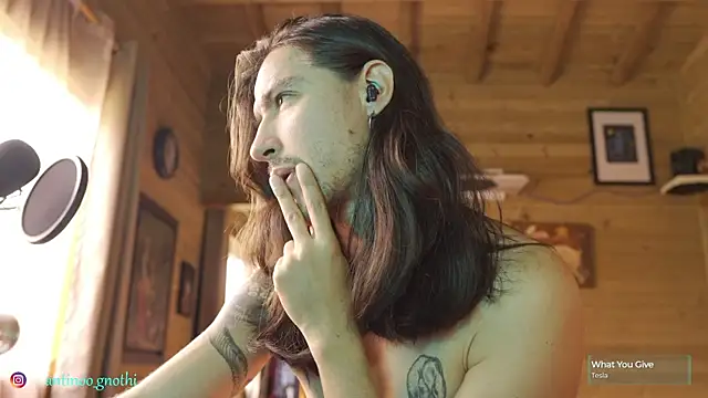 Antinoo Gnothi online show from October 2025 02:51:02 PM