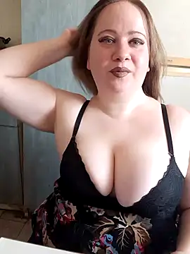 D Marinna online show from March 2025 11:19:01 AM