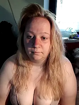 Snapshot of D_Marinna chatting on March 2026 02:45:03 PM D Marinna online show from March 2026 02:45:03 PM