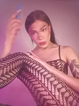 Snapshot of Victor-and-shelly chatting on November 2025 05:51:01 AM Victor-and-shelly online show from November 2025 05:51:01 AM