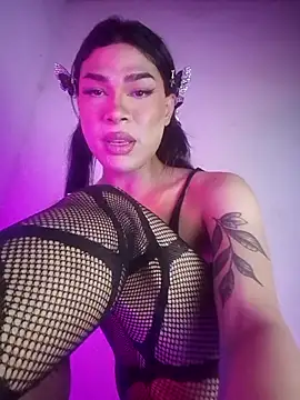 Snapshot of Victor-and-shelly chatting on February 2026 04:58:01 PM Victor-and-shelly online show from February 2026 04:58:01 PM