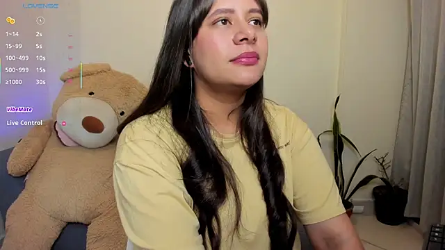 emily adams01 online show from May 2026 11:33:02 PM